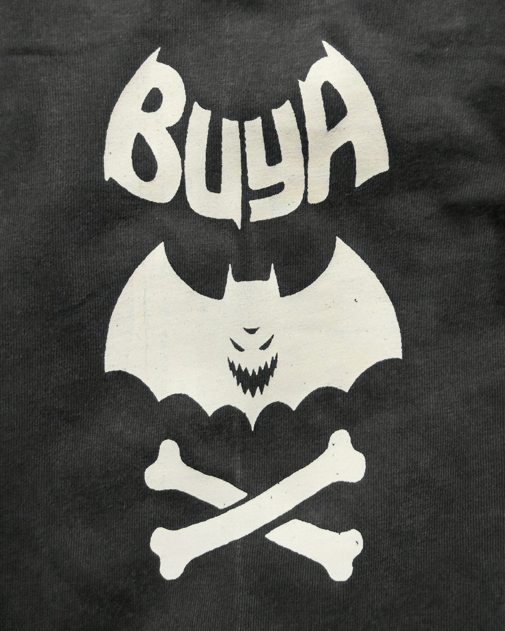 Don’t Feed the Fears Longsleeve – Vintage Black by BUYA BOUTIQUE