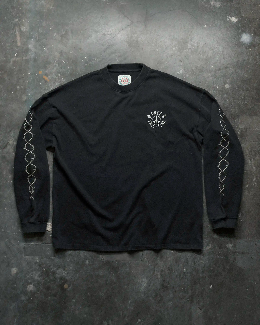 THE WALL LONGSLEEVE